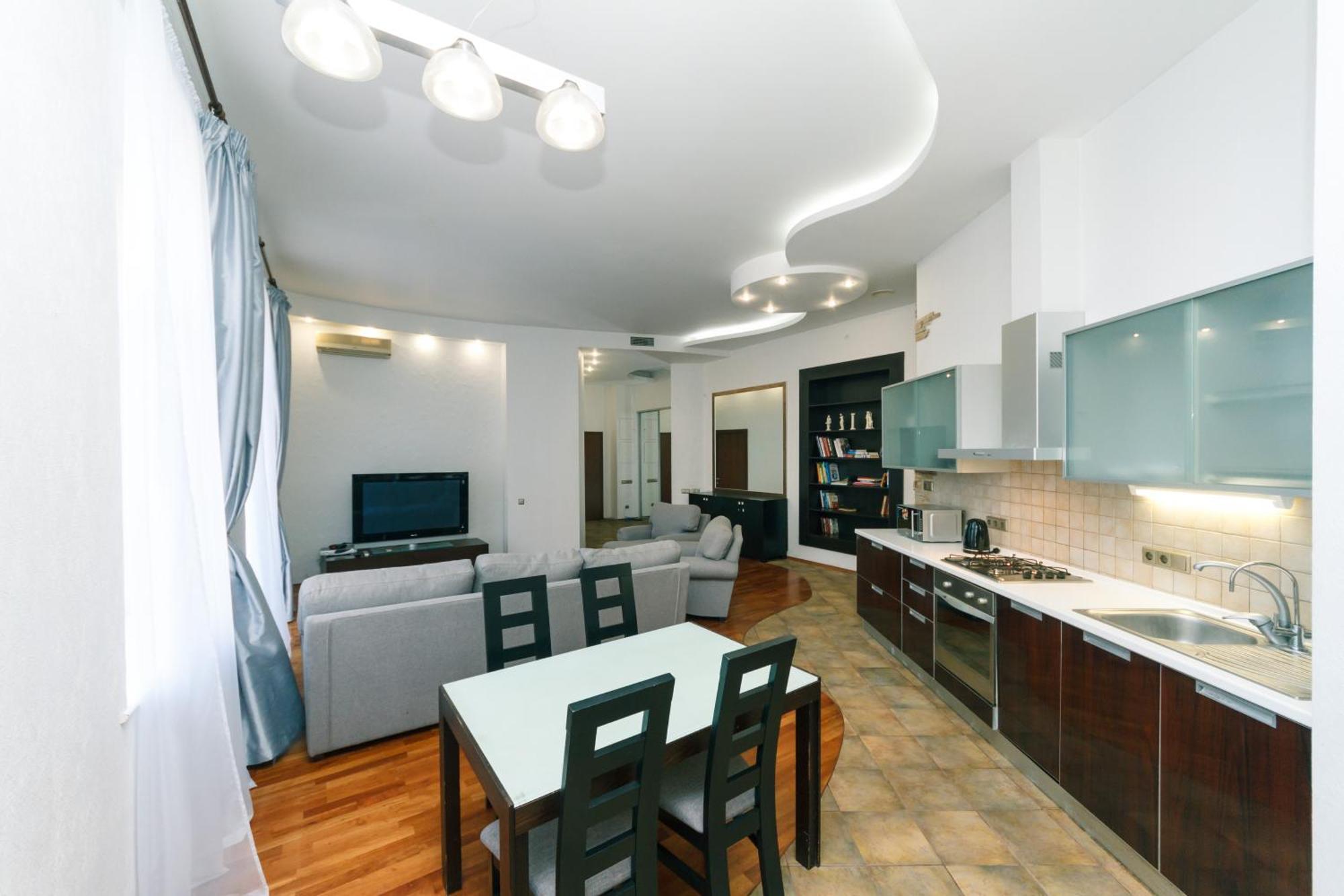 Lux Near Maidan, Khreschutyk 3Br Apartment Киев Екстериор снимка
