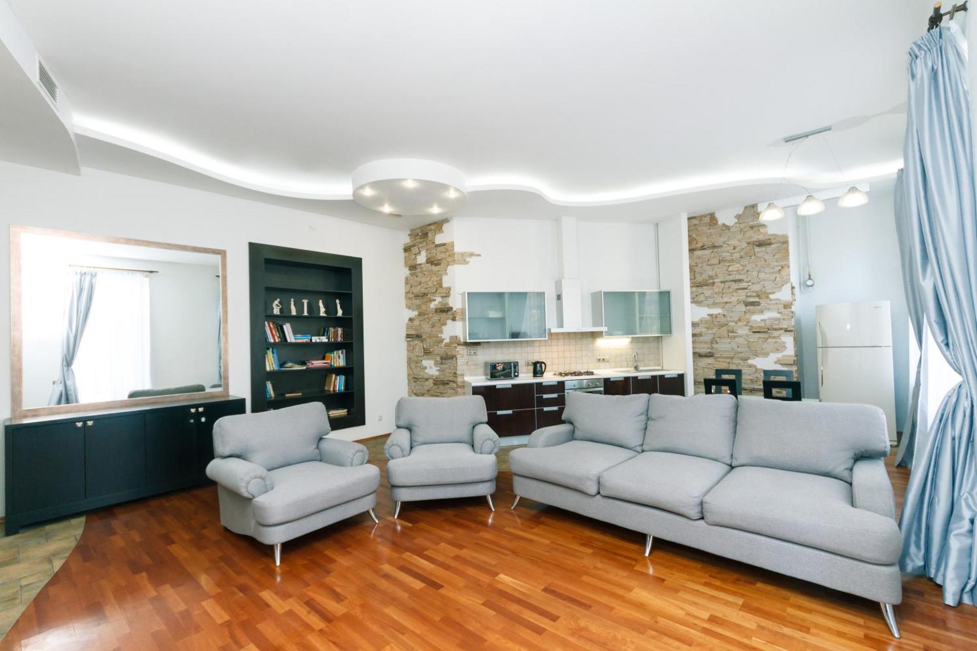 Lux Near Maidan, Khreschutyk 3Br Apartment Киев Екстериор снимка