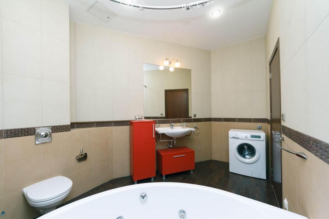 Lux Near Maidan, Khreschutyk 3Br Apartment Киев Екстериор снимка