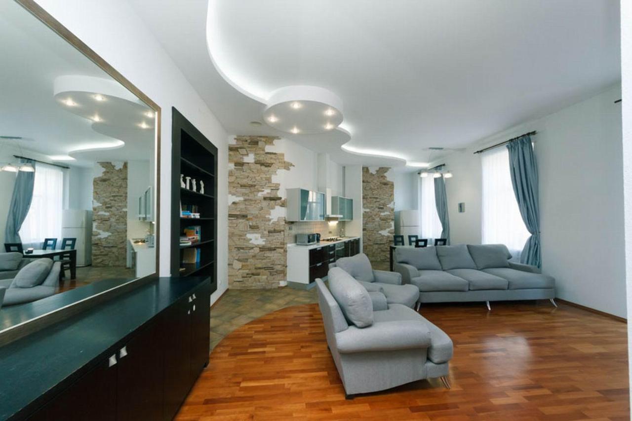 Lux Near Maidan, Khreschutyk 3Br Apartment Киев Екстериор снимка